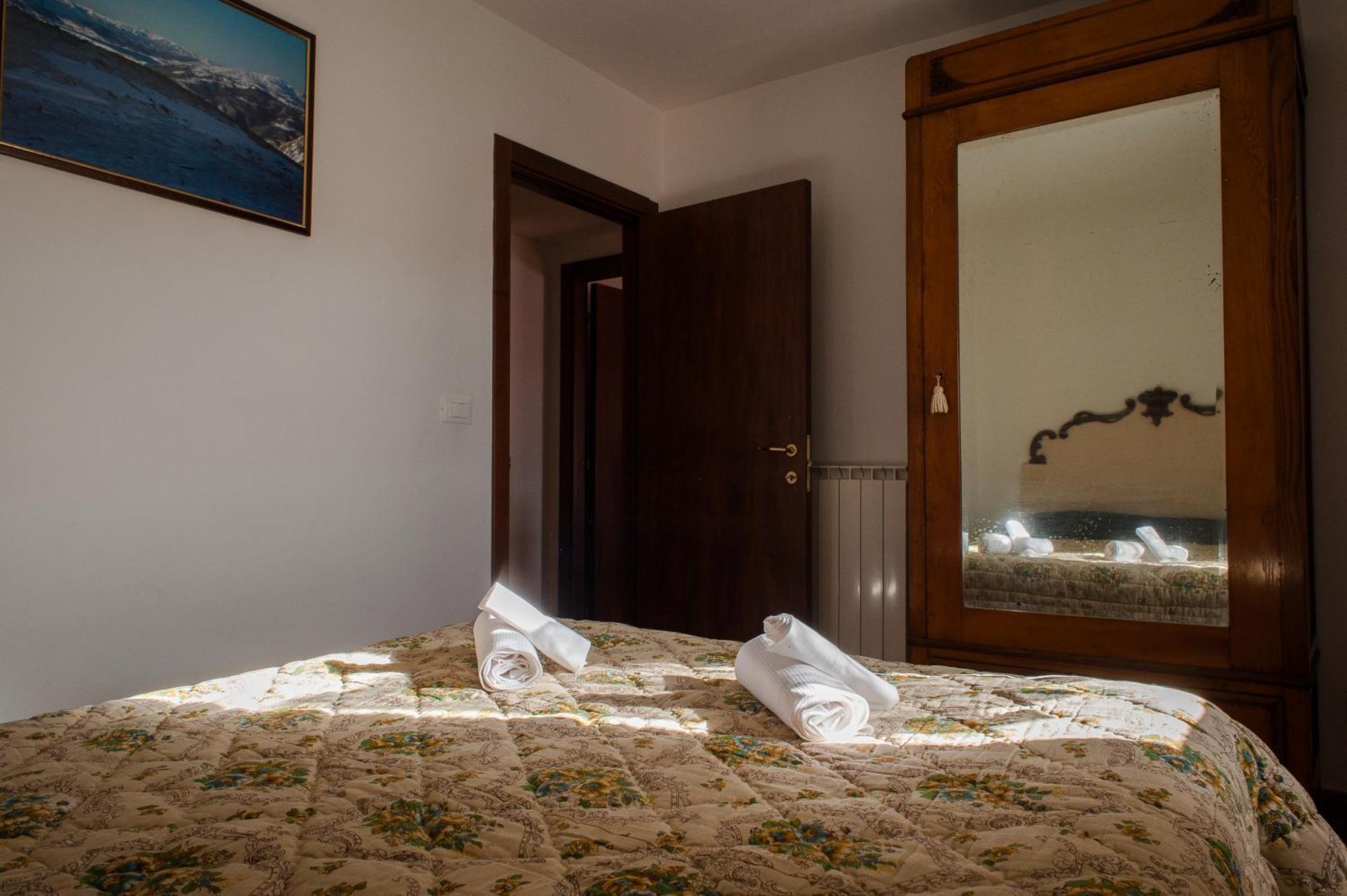 Apartamento Casa Ladyhawke Santo Stefano Di Sessanio Exterior foto